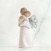 Ángel del Abrazo - Willow Tree 26084 willow tree susan lordi  angels embrace willow tree 26084 willow tree anjo do abraço
