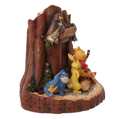 Escena de Winnie The Pooh: Carved By Heart Winnie The Pooh Carved by Heart Figurine 6010879 jim shore disney traditions