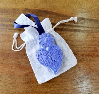 Coração grande Azul em saco de Linho aroma Brisa do Mar : corazón de yeso en bolsa de lino agostinha flor