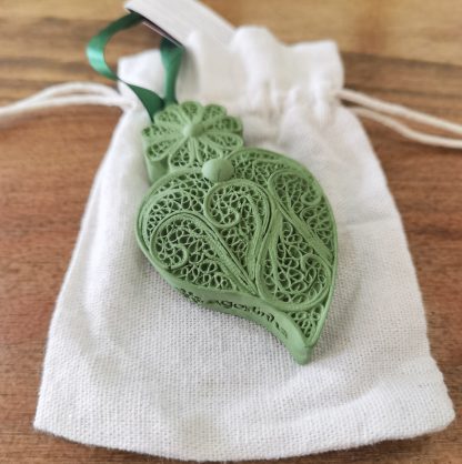 Coração grande Verde em saco de Linho aroma Jasmim Coração grande Verde em saco de Linho aroma Jasmim corazón yeso agostinha flor
